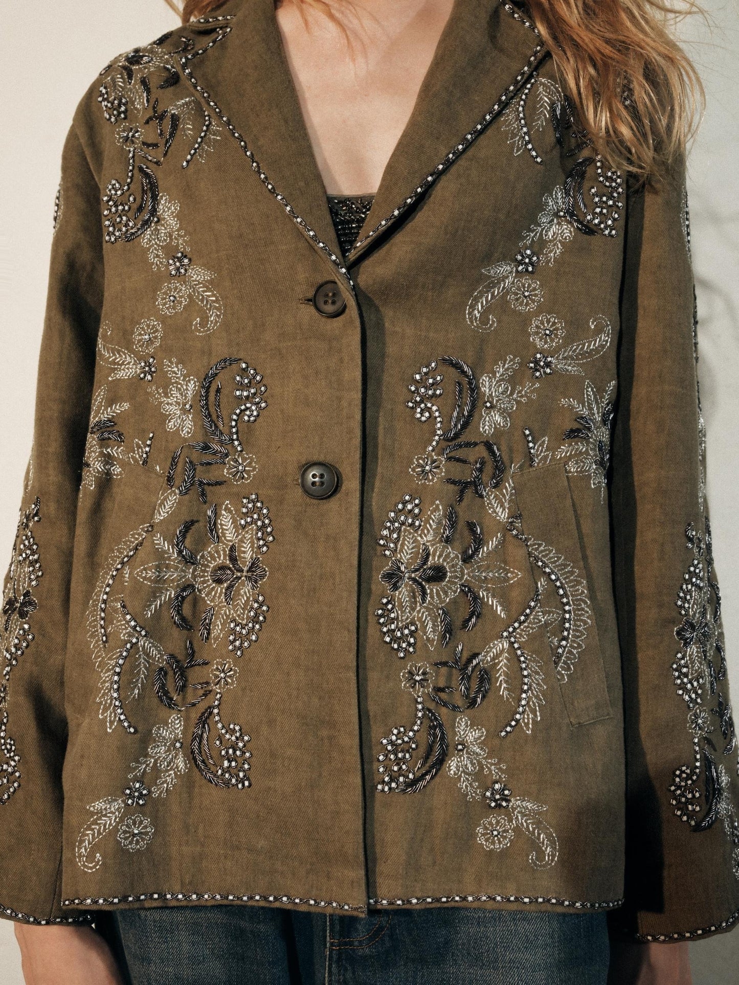 CONTRAST EMBROIDERED JACKET